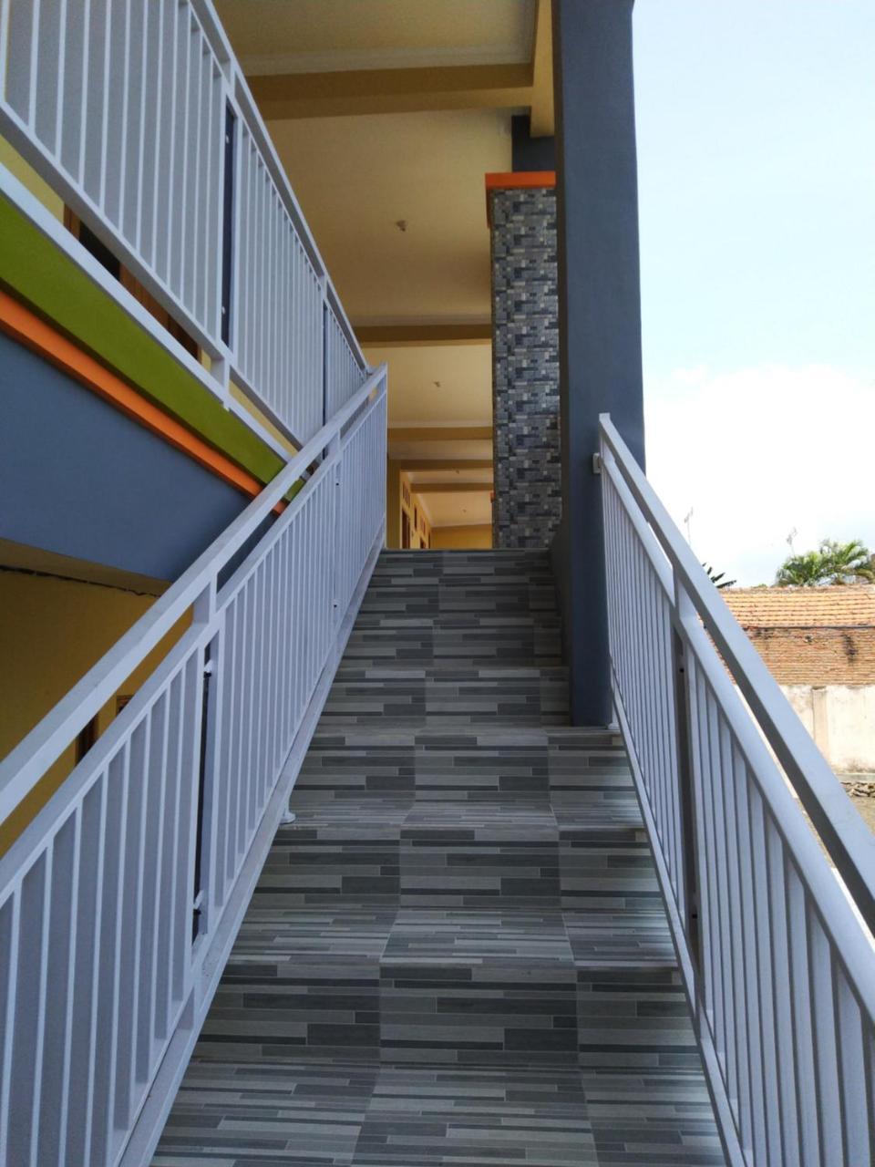 R3 Brawijaya Homestay Banyuwangi (East Java) Exterior foto