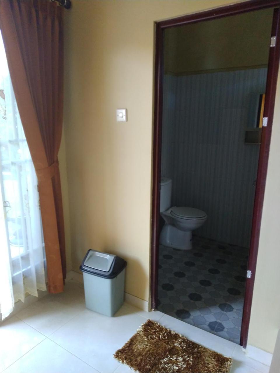 R3 Brawijaya Homestay Banyuwangi (East Java) Exterior foto