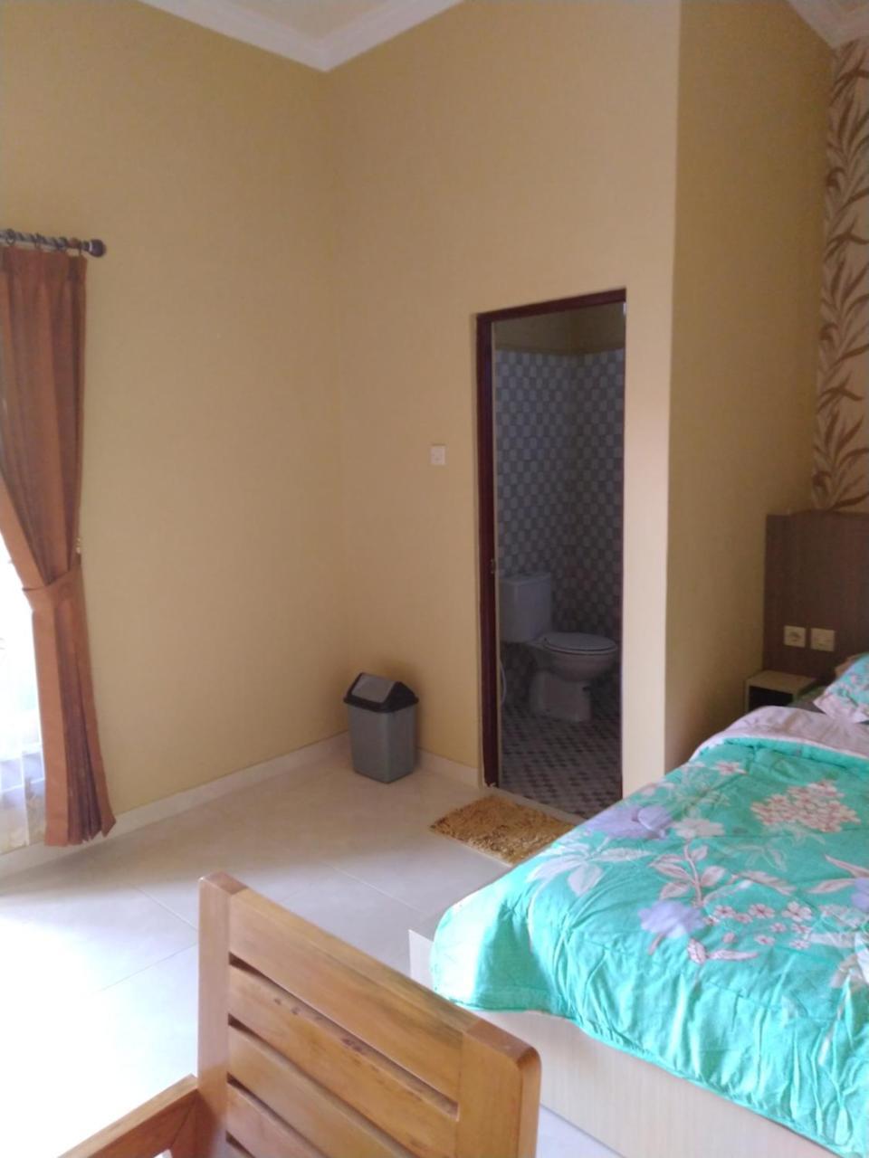 R3 Brawijaya Homestay Banyuwangi (East Java) Exterior foto
