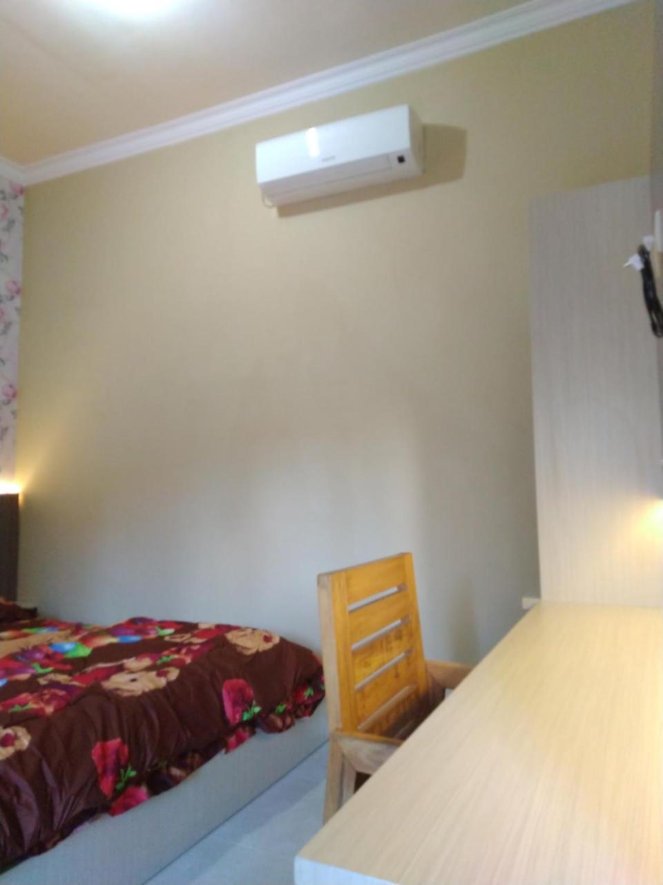 R3 Brawijaya Homestay Banyuwangi (East Java) Exterior foto