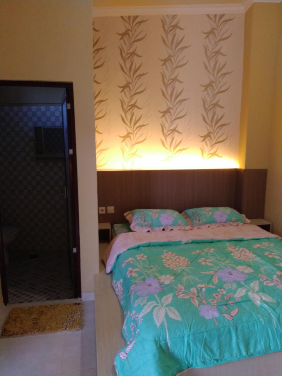 R3 Brawijaya Homestay Banyuwangi (East Java) Exterior foto