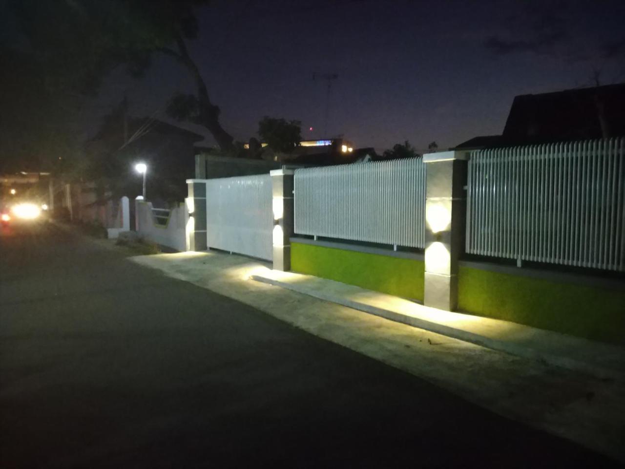 R3 Brawijaya Homestay Banyuwangi (East Java) Exterior foto