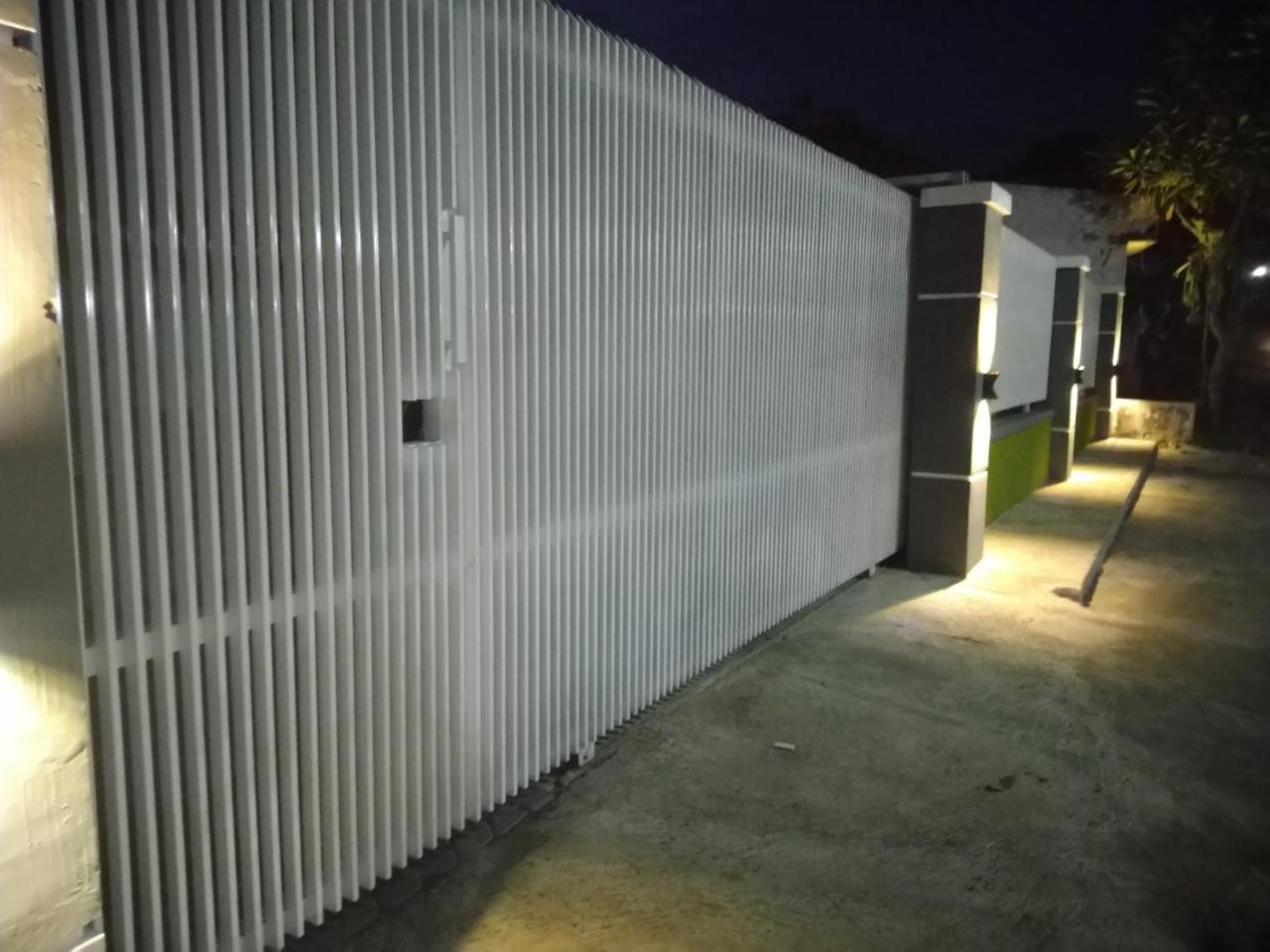 R3 Brawijaya Homestay Banyuwangi (East Java) Exterior foto