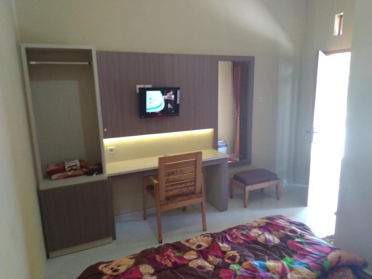 R3 Brawijaya Homestay Banyuwangi (East Java) Exterior foto