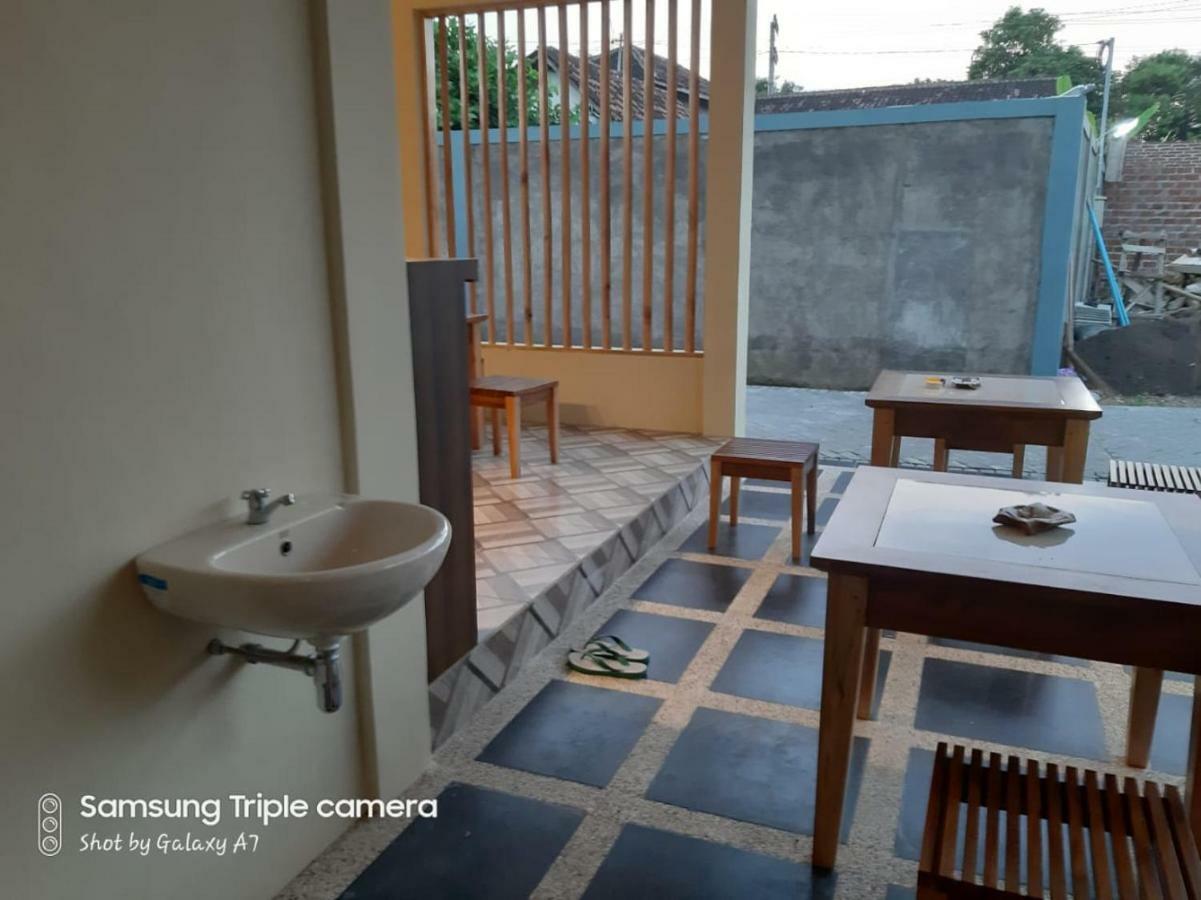 R3 Brawijaya Homestay Banyuwangi (East Java) Exterior foto