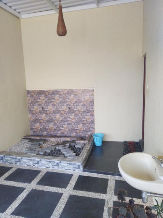 R3 Brawijaya Homestay Banyuwangi (East Java) Exterior foto